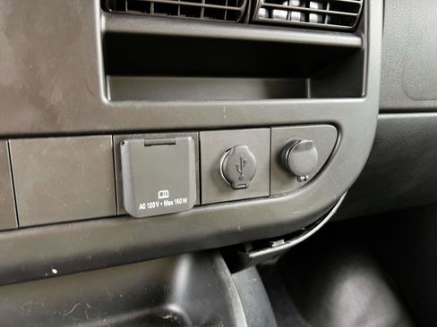 Used 2023 GMC Savana 3500 w/ Power Convenience Package image 23