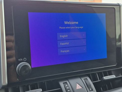 Used 2024 Toyota RAV4 XLE Premium image 23