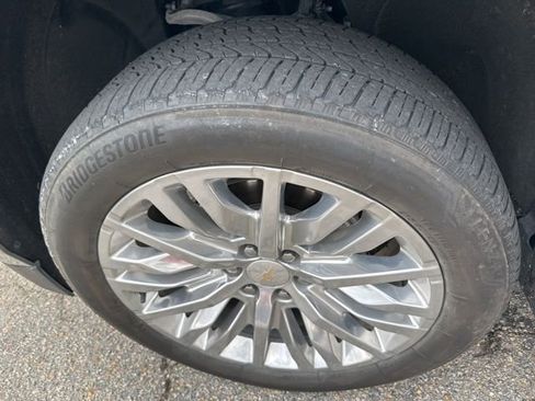 Used 2023 Chevrolet Tahoe LT w/ Luxury Package image 13