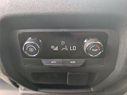 New 2026 Chevrolet Traverse LT w/ Driver Confidence Package FWD image 34