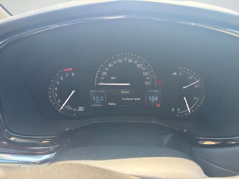 Used 2019 Cadillac XT5 Luxury FWD image 8