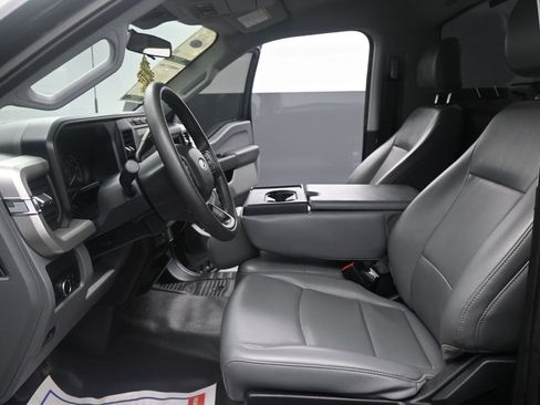 Used 2024 Ford F350 XL w/ FX4 Off-Road Package image 5