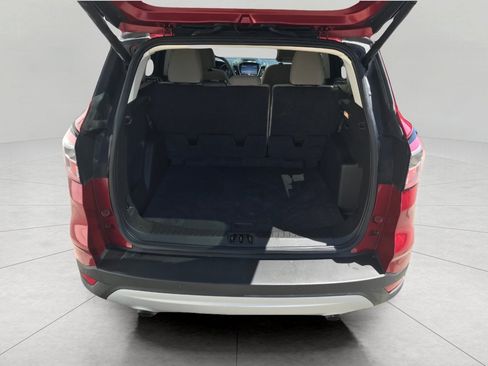 Used 2017 Ford Escape SE w/ Equipment Group 201A FWD image 13