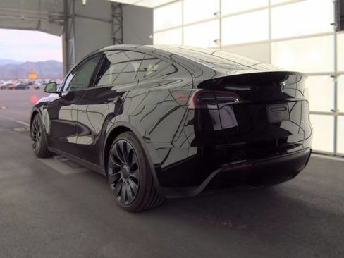 Used 2025 Tesla Model Y Performance AWD/4WD image 6