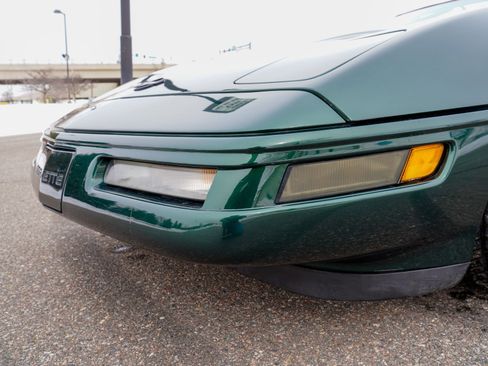 Used 1992 Chevrolet Corvette 2dr Convertible image 9