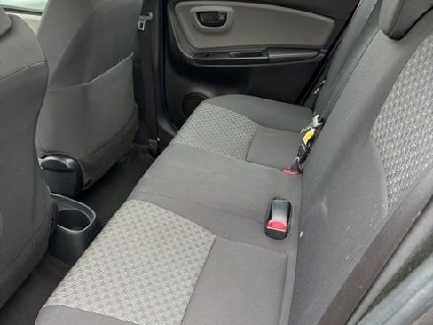 Used 2017 Toyota Yaris L image 17