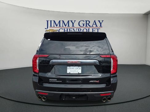 Used 2023 GMC Yukon XL AT4 w/ AT4 Premium Package AWD/4WD image 4