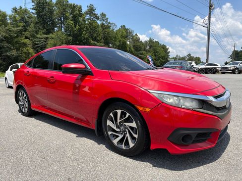 Used 2017 Honda Civic EX image 3