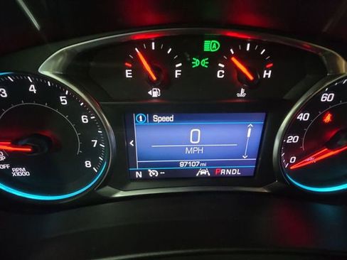 Used 2020 Chevrolet Equinox LT AWD/4WD image 11
