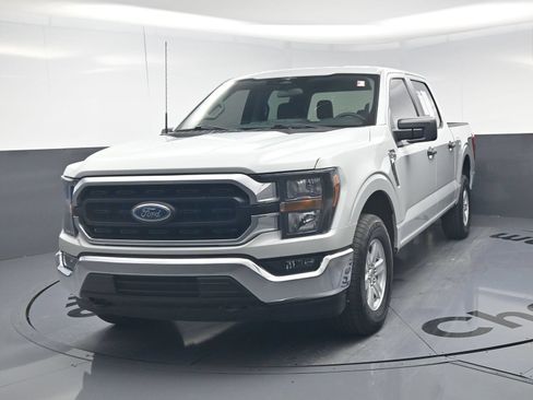 Used 2023 Ford F150 XLT AWD/4WD image 11