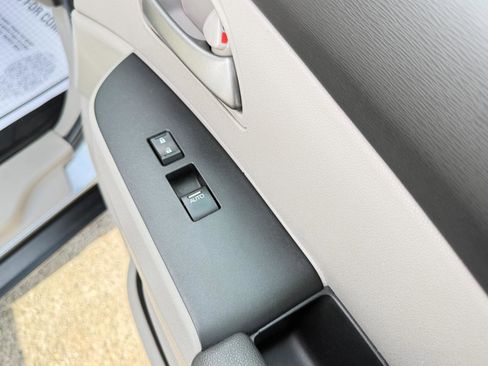 Used 2012 Honda Odyssey EX image 46