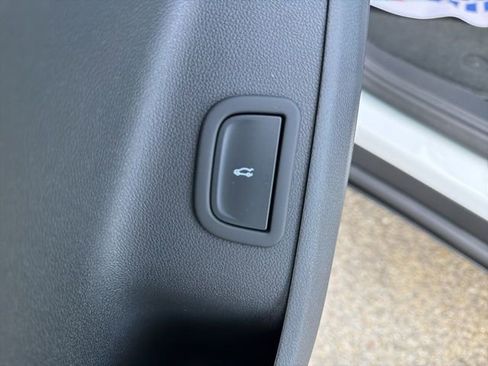 New 2026 Chevrolet Traverse LT w/ Midnight/Sport Edition image 27