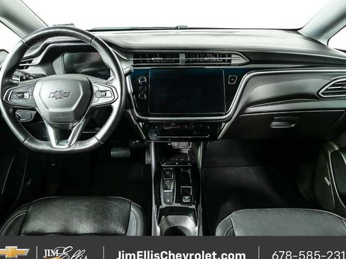 Used 2023 Chevrolet Bolt LT w/ Infotainment Package FWD image 20