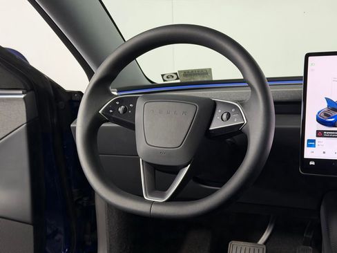 Used 2025 Tesla Model 3 Long Range image 12