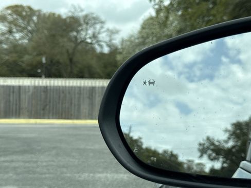 Used 2024 Buick Encore GX Preferred image 15