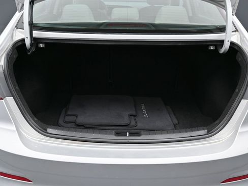 Used 2018 Hyundai Elantra SEL image 15