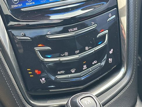 Certified 2016 Cadillac CTS Performance image 33