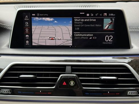 Used 2020 BMW 750i xDrive w/ Executive Package image 50