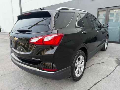 Used 2020 Chevrolet Equinox Premier FWD image 2