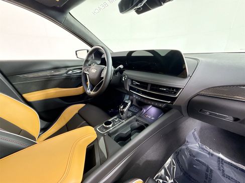 Used 2026 Cadillac CT5 V Blackwing w/ Precision Package image 26