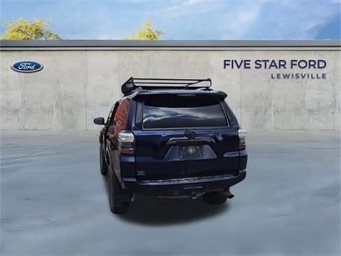 Used 2021 Toyota 4Runner Venture image 7