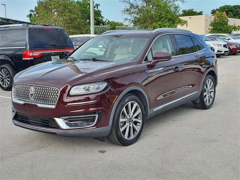 Used 2019 Lincoln Nautilus Select image 3