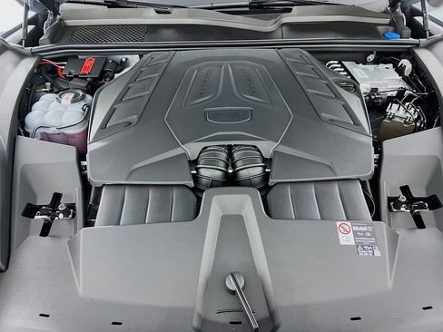 New 2026 Porsche Cayenne S AWD/4WD image 32