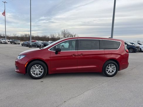 New 2026 Chrysler Voyager LX FWD image 6