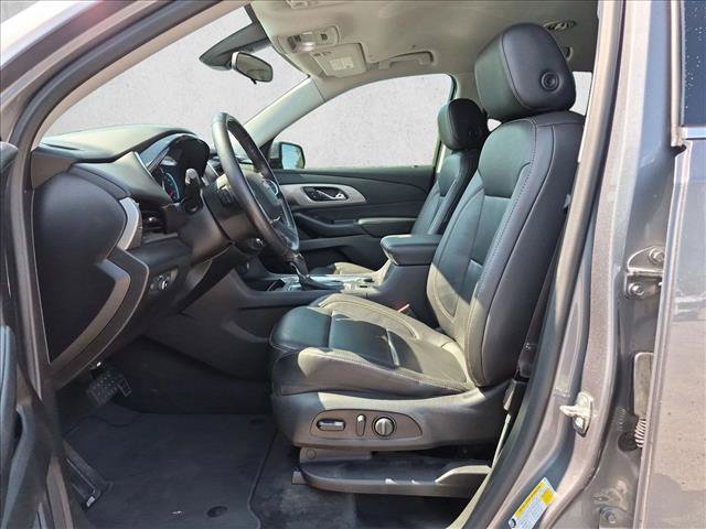 Used 2020 Chevrolet Traverse LT w/ Driver Confidence II Package FWD image 14