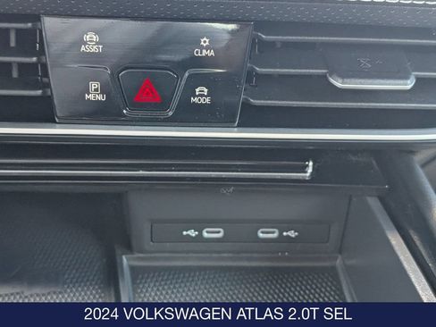 Used 2024 Volkswagen Atlas SEL AWD/4WD image 27