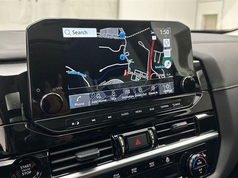 New 2025 Nissan Pathfinder SL w/ SL Premium Package image 24