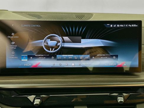 New 2026 BMW X5 xDrive50e w/ M Sport Package image 14