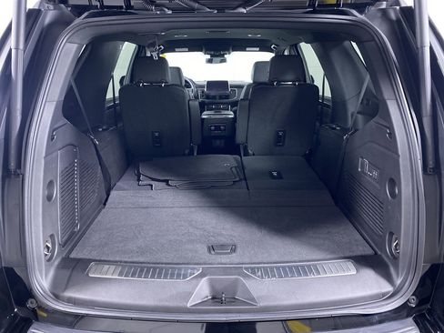 Used 2024 Chevrolet Tahoe RST w/ RST Performance Edition image 15