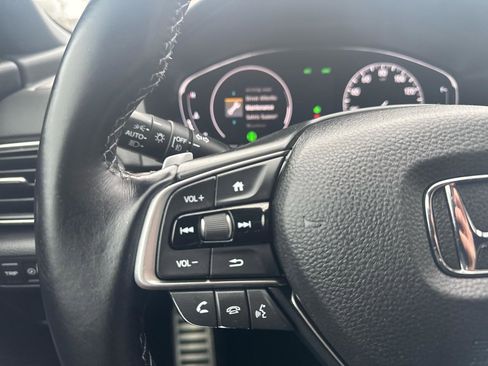 Used 2018 Honda Accord Sport image 23