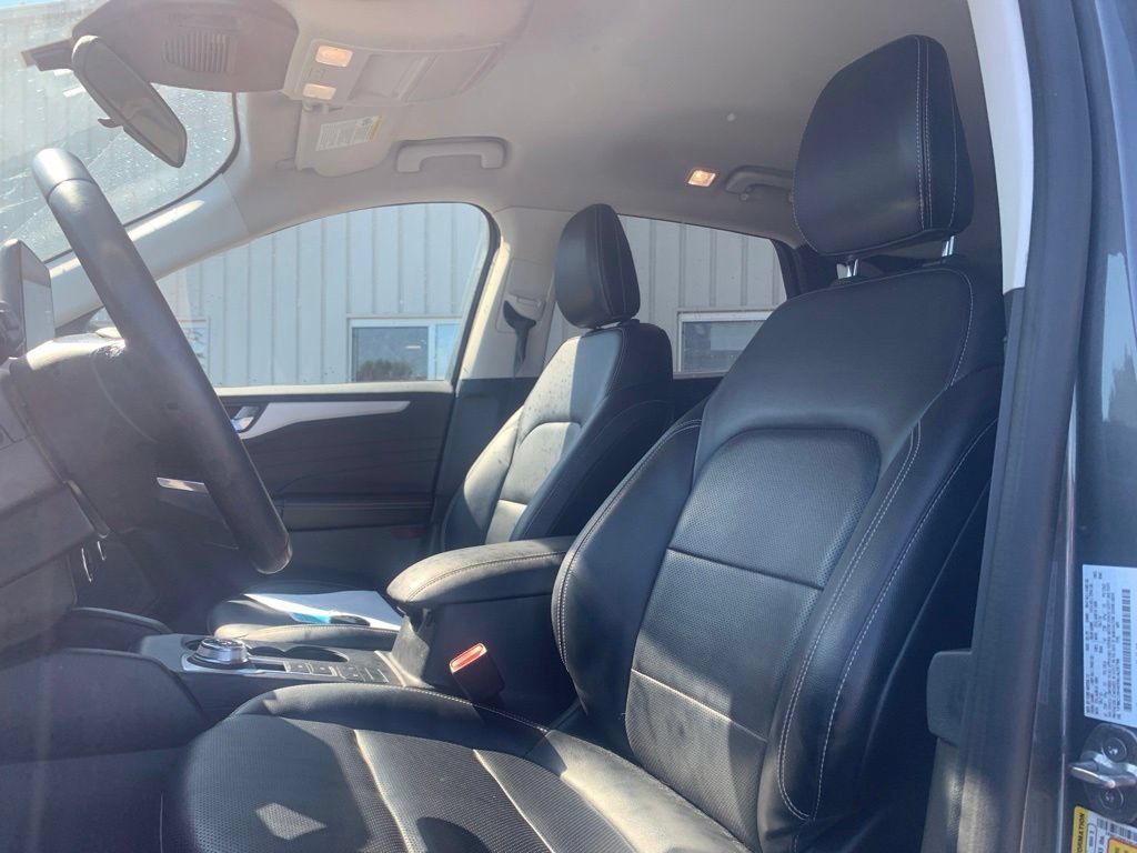 Used 2022 Ford Escape SEL AWD/4WD image 7