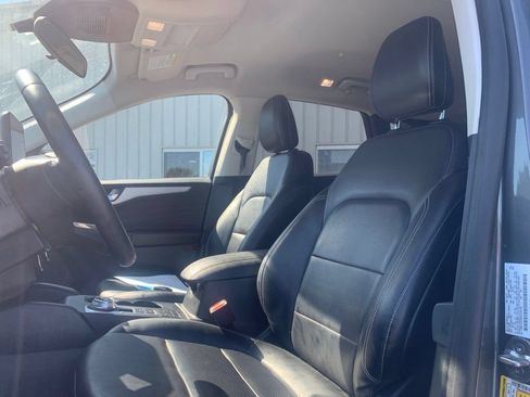 Used 2022 Ford Escape SEL AWD/4WD image 7
