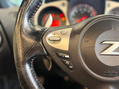 Used 2014 Nissan 370Z Touring RWD image 24