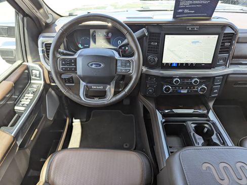 Certified 2025 Ford F250 King Ranch AWD/4WD image 19