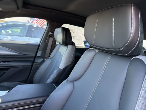 Used 2024 Cadillac Lyriq Tech image 12