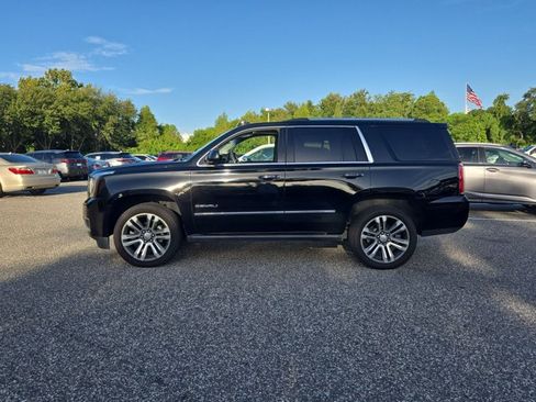 Used 2017 GMC Yukon Denali w/ Open Road Package RWD image 8