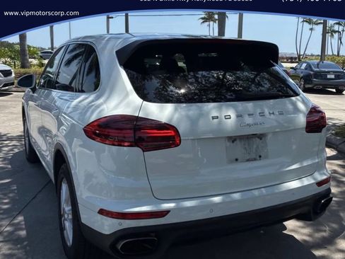 Used 2016 Porsche Cayenne AWD/4WD image 3