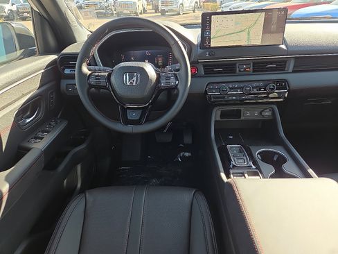 New 2026 Honda Pilot Black Edition image 9