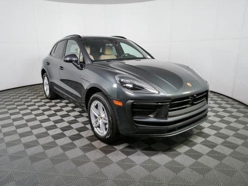 New 2026 Porsche Macan AWD/4WD image 28