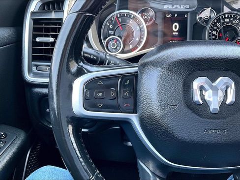 Used 2020 RAM 1500 Big Horn AWD/4WD image 6