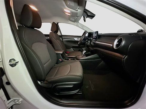 Used 2023 Kia Forte LXS image 22