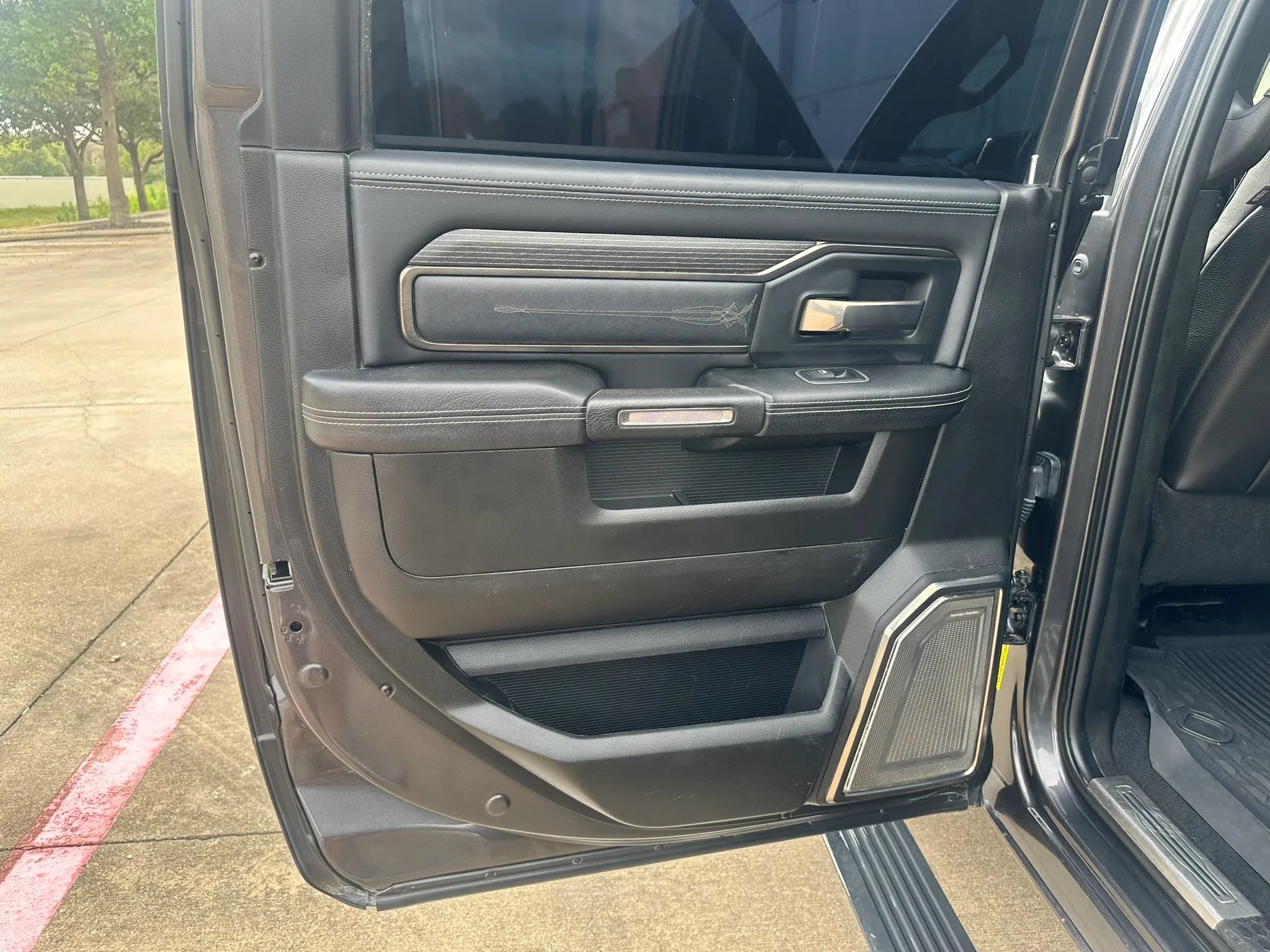 Used 2019 RAM 3500 Limited AWD/4WD image 20