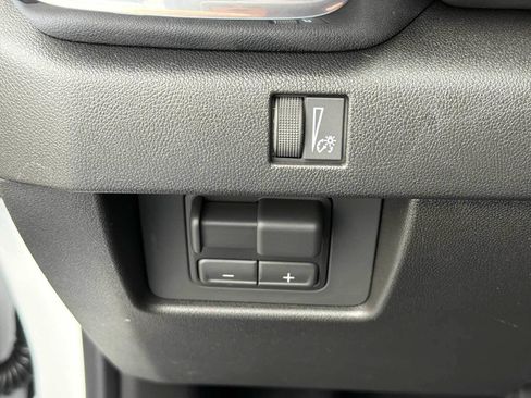 New 2026 GMC Canyon Elevation w/ Convenience Package RWD image 14