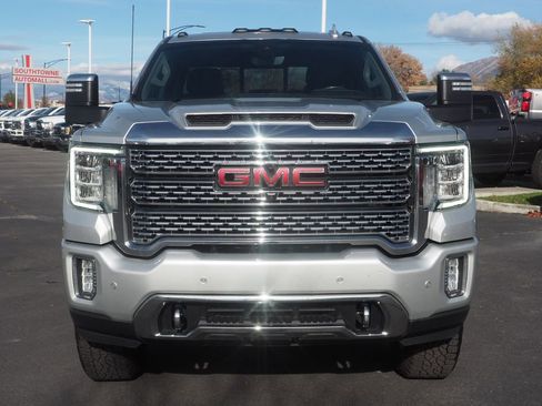 Used 2023 GMC Sierra 3500 Denali w/ Denali Ultimate Package image 2
