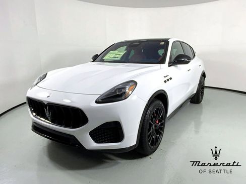 New 2025 Maserati Grecale Modena AWD/4WD image 1