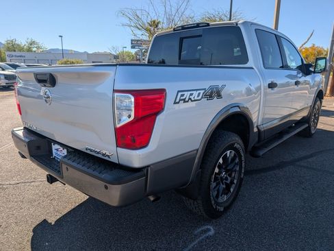Used 2018 Nissan Titan PRO-4X w/ Pro-4x Convenience Package image 5